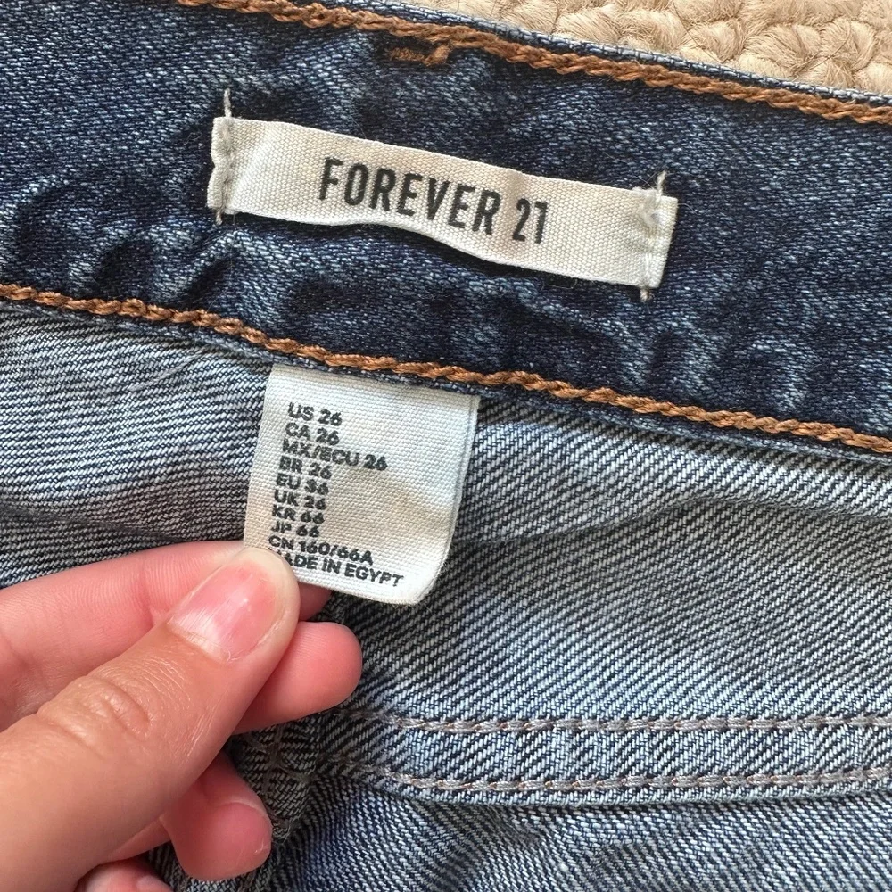 Distressed Jeans - Picture 4 of 4
